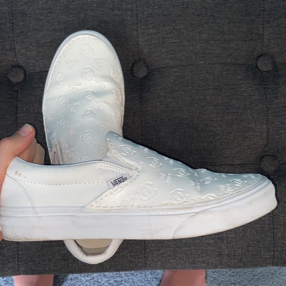 White Chanel vans - Picture 2 of 5